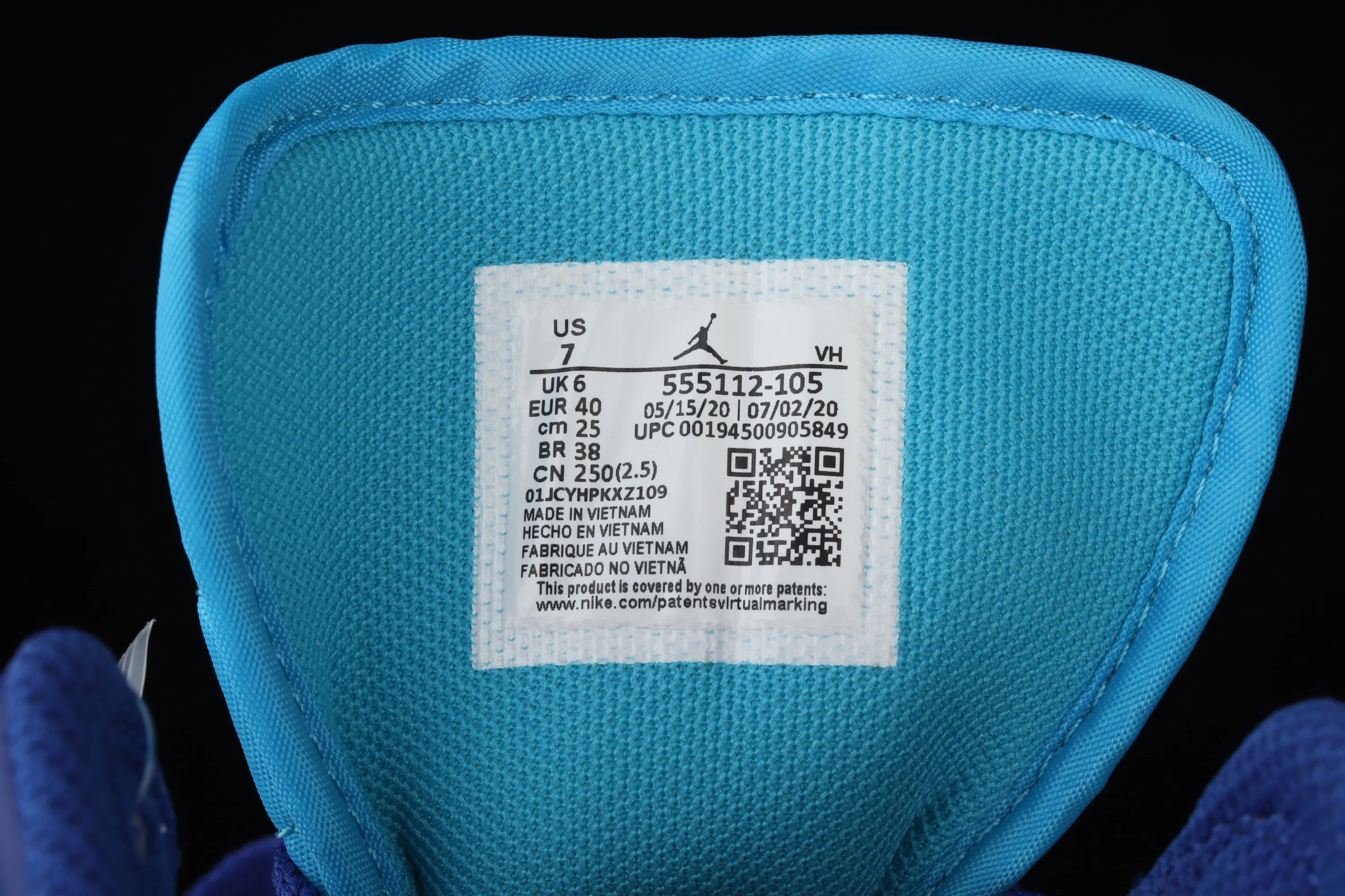 All categories Air Jordan Jordan series basketball shoes Air Jordan 1 Mid Air Jordan 1 Mid AJ1 Joe 1 geometric white and blue Zhongbang basketball shoes 555112-105